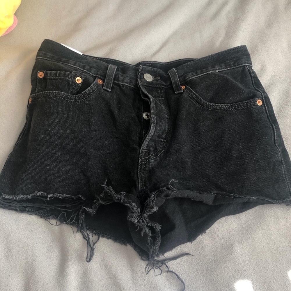 black vintage levi 501 shorts